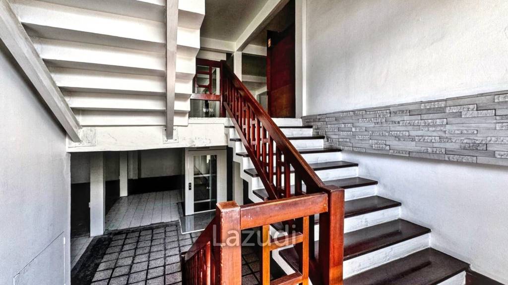 Commercial Building on Pridi (Bangkok)