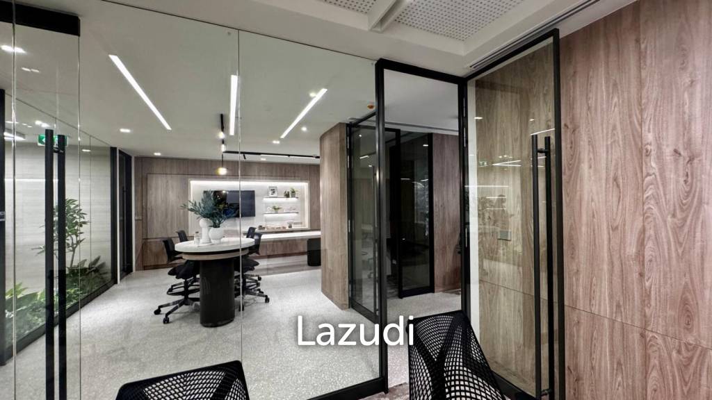 Ultra Luxury Office for Rent in Gaysorn Amarin Tower