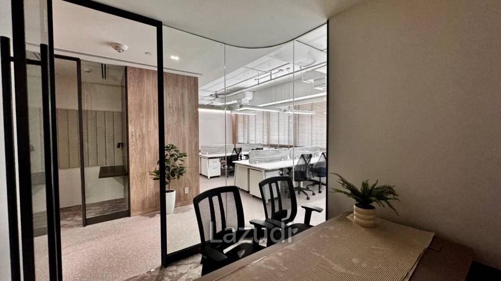 Ultra Luxury Office for Rent in Gaysorn Amarin Tower