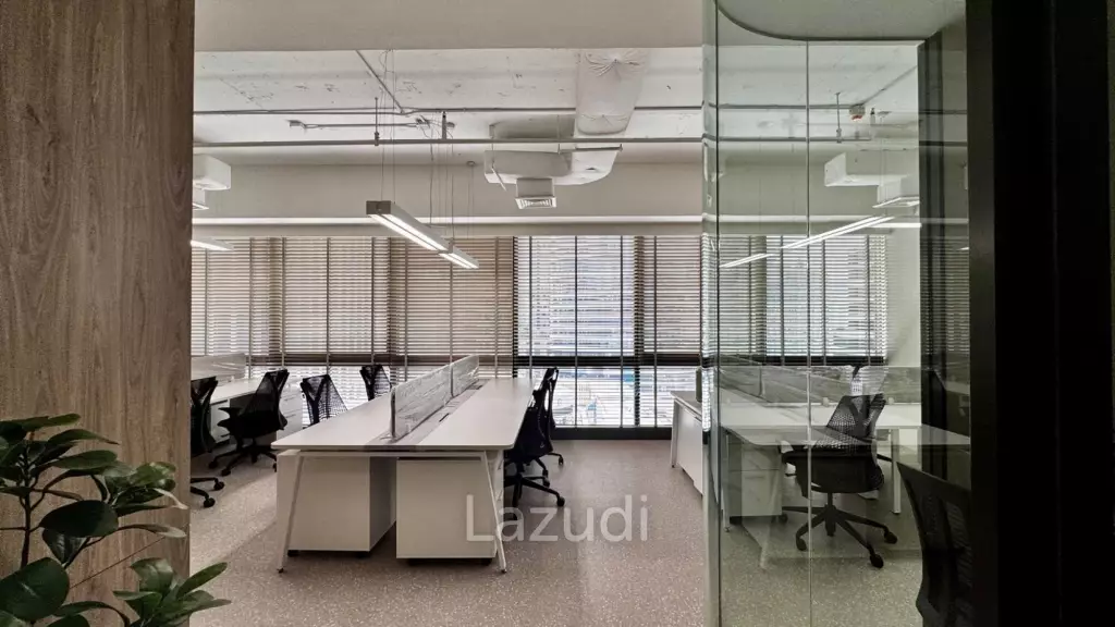 Ultra Luxury Office for Rent in Gaysorn Amarin Tower