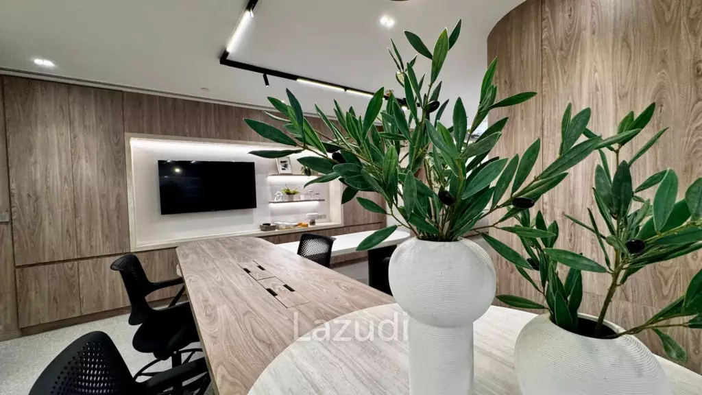 Ultra Luxury Office for Rent in Gaysorn Amarin Tower