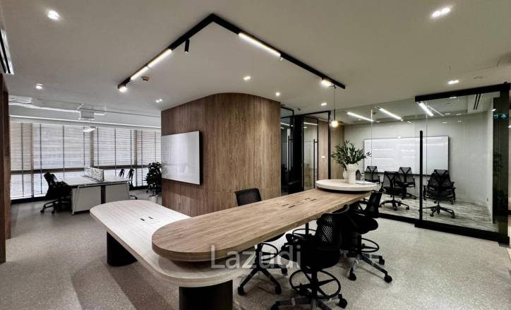 Ultra Luxury Office for Rent in Gaysorn Amarin Tower