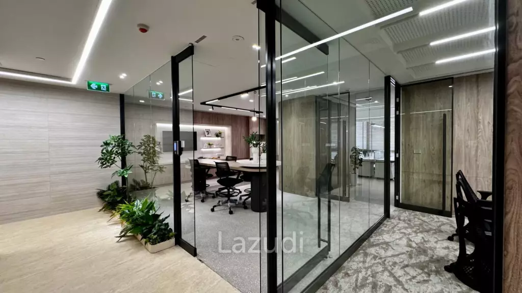 Ultra Luxury Office for Rent in Gaysorn Amarin Tower