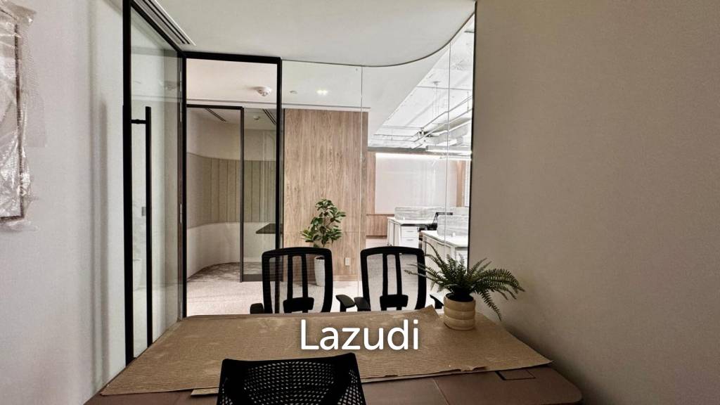 Ultra Luxury Office for Rent in Gaysorn Amarin Tower