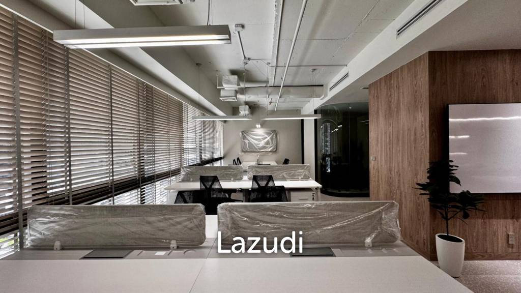 Ultra Luxury Office for Rent in Gaysorn Amarin Tower