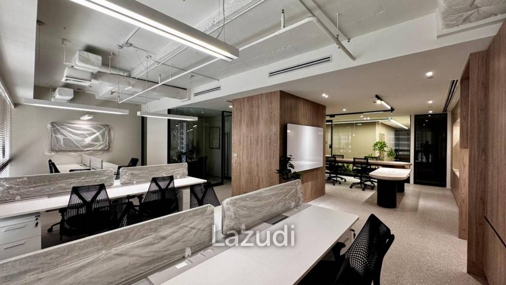 Ultra Luxury Office for Rent in Gaysorn Amarin Tower