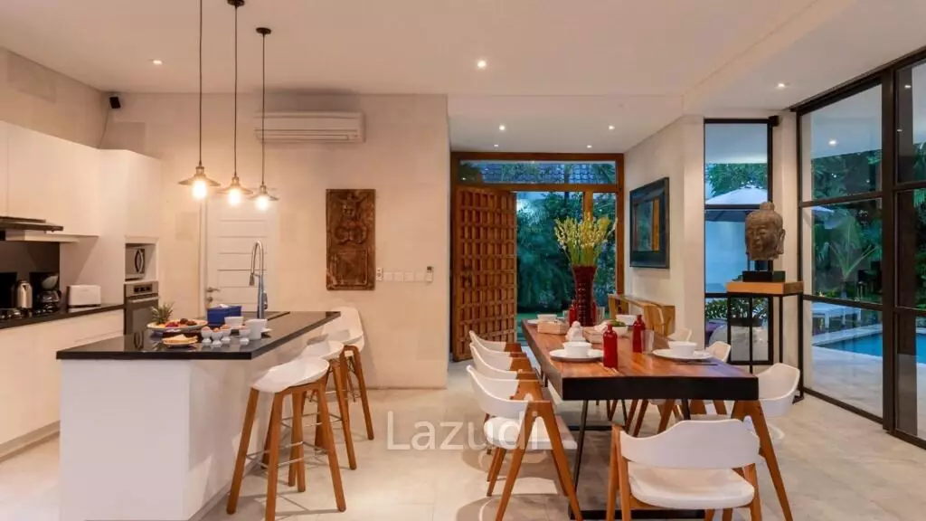 Elegant Villa in Seminyak, Walking Distance to the Beach