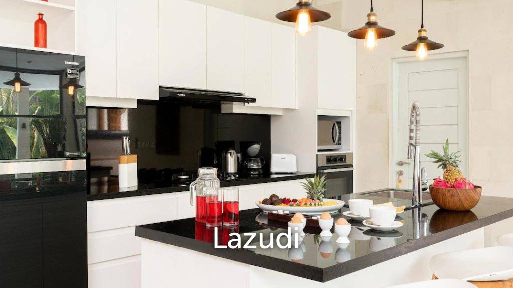 Elegant Villa in Seminyak, Walking Distance to the Beach