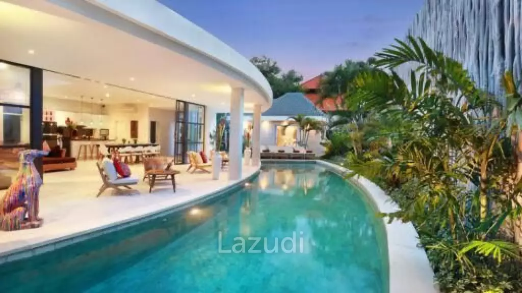 Elegant Villa in Seminyak, Walking Distance to the Beach