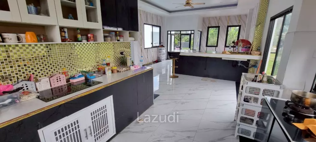 4 Beds 5 Baths 543 SQ.M. Pool Villa in Huay Yai
