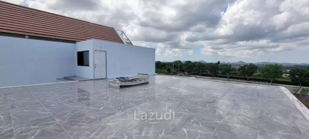4 Beds 5 Baths 543 SQ.M. Pool Villa in Huay Yai
