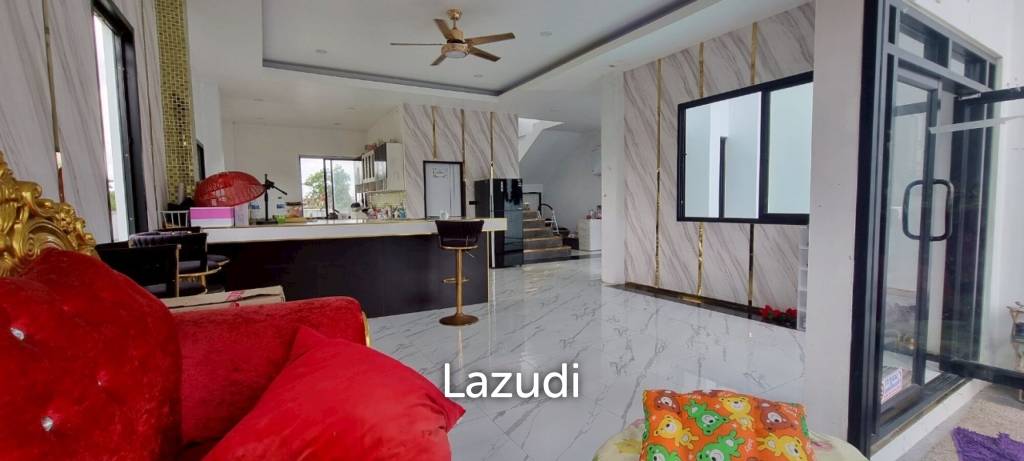 4 Beds 5 Baths 543 SQ.M. Pool Villa in Huay Yai