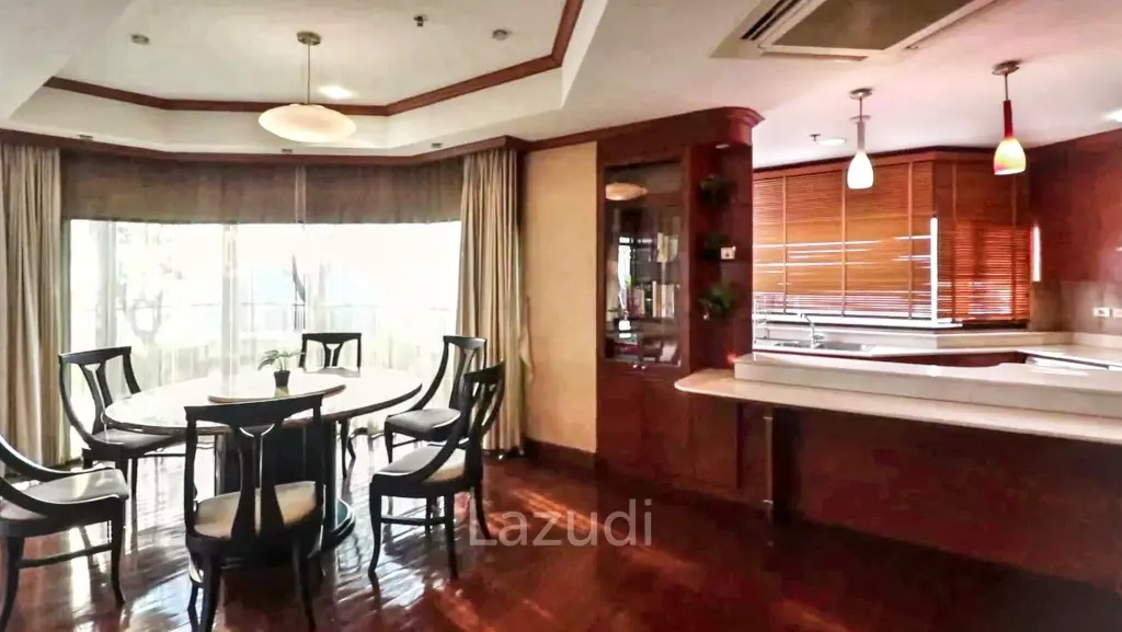 3 Bed 4 Bath 368 SQ.M Grand Diamond Pratunam