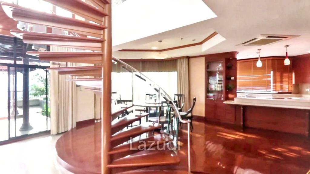 3 Bed 4 Bath 368 SQ.M Grand Diamond Pratunam