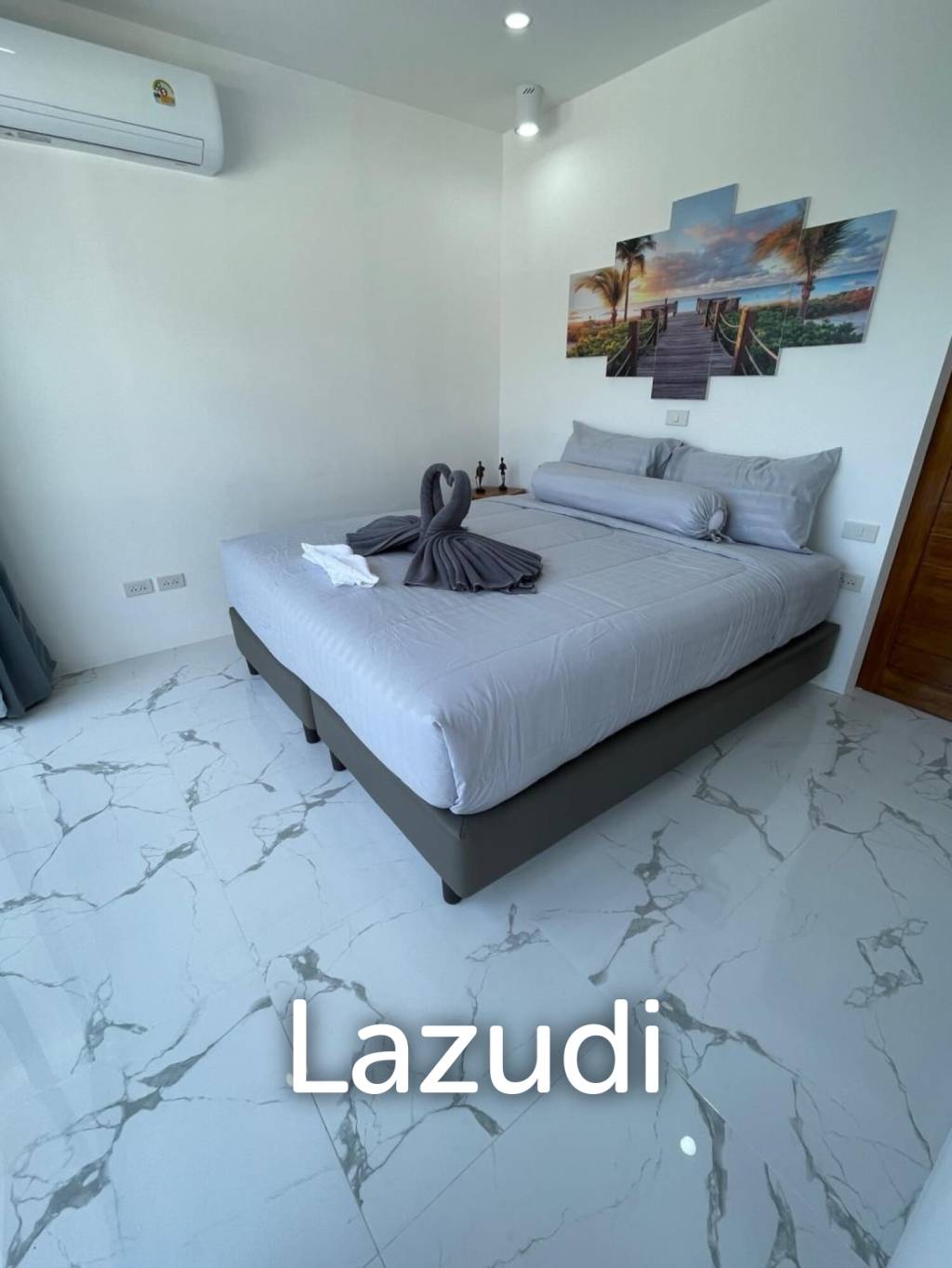 [Ready-To-Move-In] Stylish Living with Sea Views – 2BR Apartment at Emerald Bayview