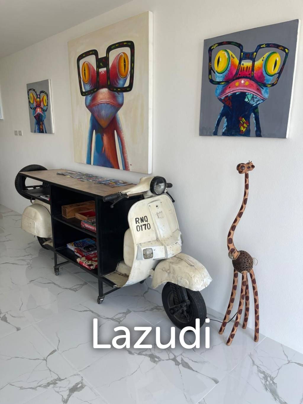 [Ready-To-Move-In] Stylish Living with Sea Views – 2BR Apartment at Emerald Bayview