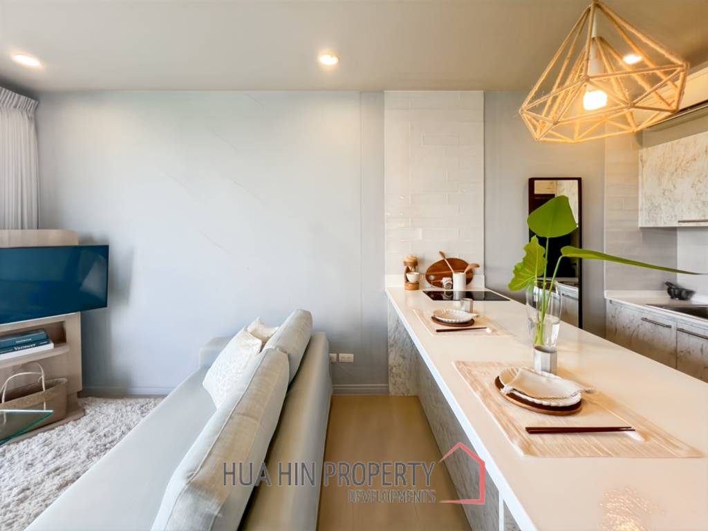 Modern 1-Bedroom Condo with Ocean View in Baan Thew Talay Blue Sapphire