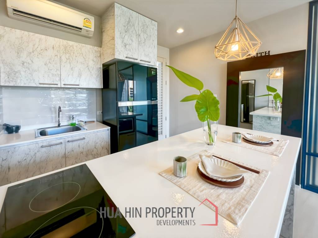 Modern 1-Bedroom Condo with Ocean View in Baan Thew Talay Blue Sapphire