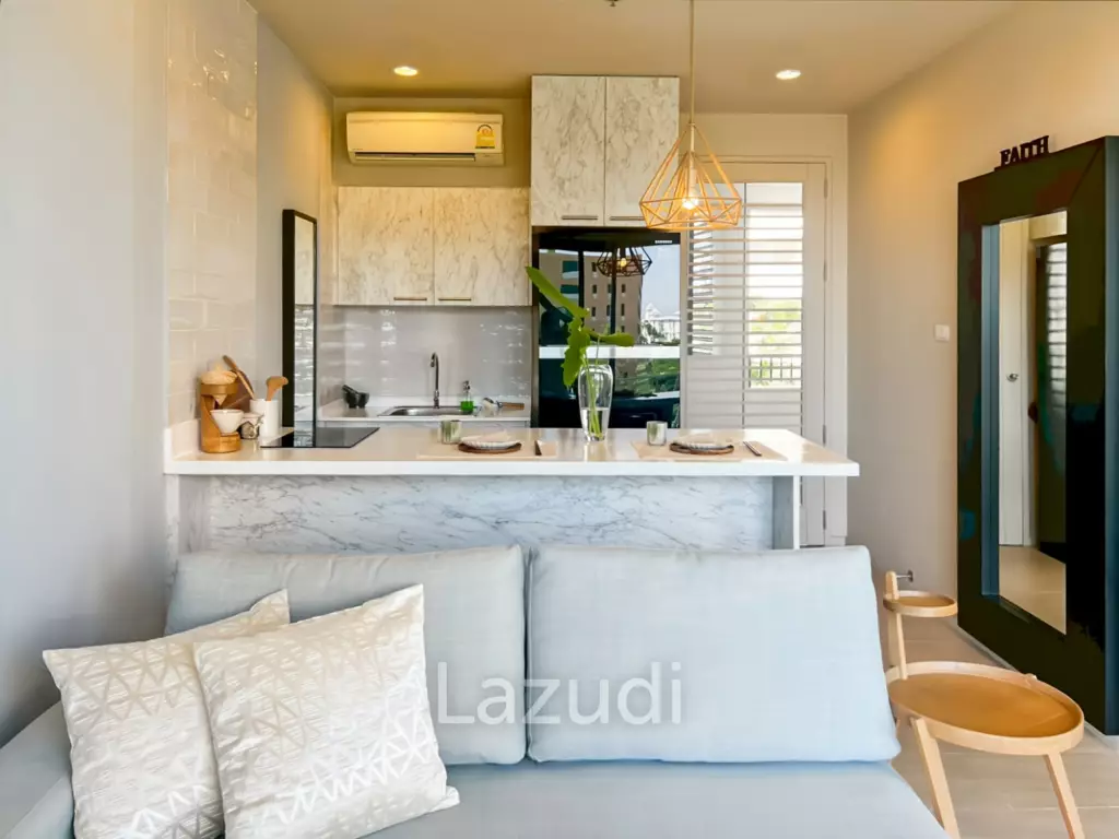 Modern 1-Bedroom Condo with Ocean View in Baan Thew Talay Blue Sapphire