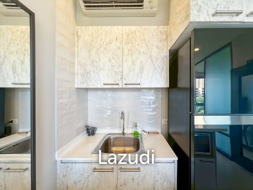 Modern 1-Bedroom Condo with Ocean View in Baan Thew Talay Blue Sapphire