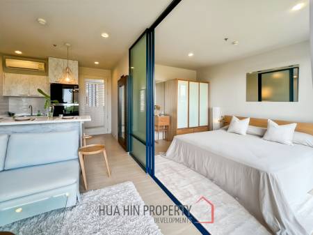 Modern 1-Bedroom Condo with Ocean View in Baan Thew Talay Blue Sapphire