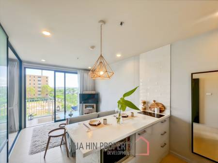 Modern 1-Bedroom Condo with Ocean View in Baan Thew Talay Blue Sapphire