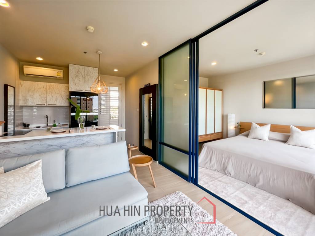 Modern 1-Bedroom Condo with Ocean View in Baan Thew Talay Blue Sapphire