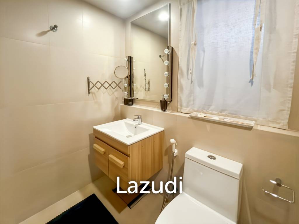 Modern 1-Bedroom Condo with Ocean View in Baan Thew Talay Blue Sapphire