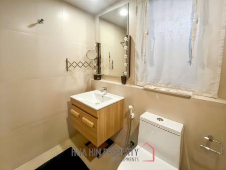 Modern 1-Bedroom Condo with Ocean View in Baan Thew Talay Blue Sapphire