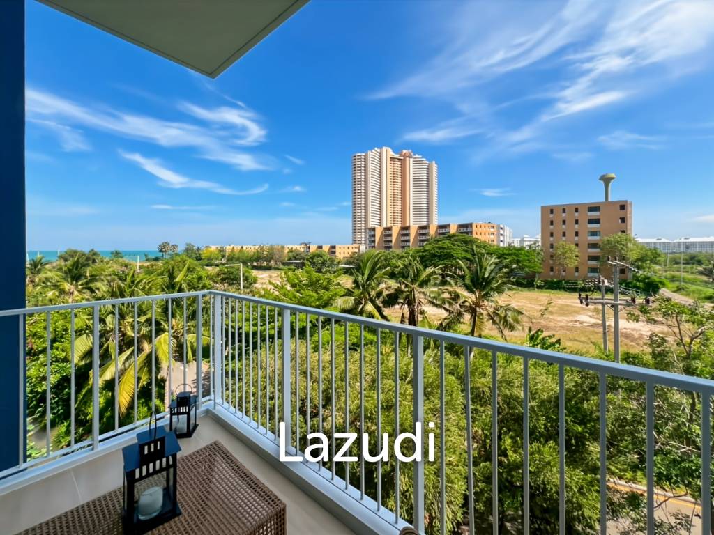 Modern 1-Bedroom Condo with Ocean View in Baan Thew Talay Blue Sapphire