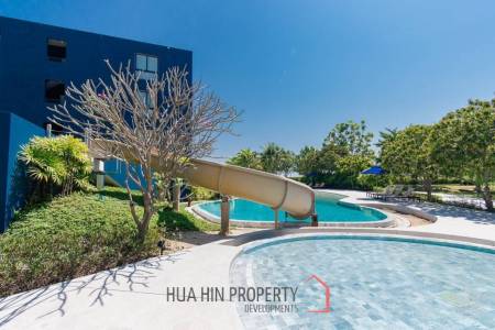 Modern 1-Bedroom Condo with Ocean View in Baan Thew Talay Blue Sapphire