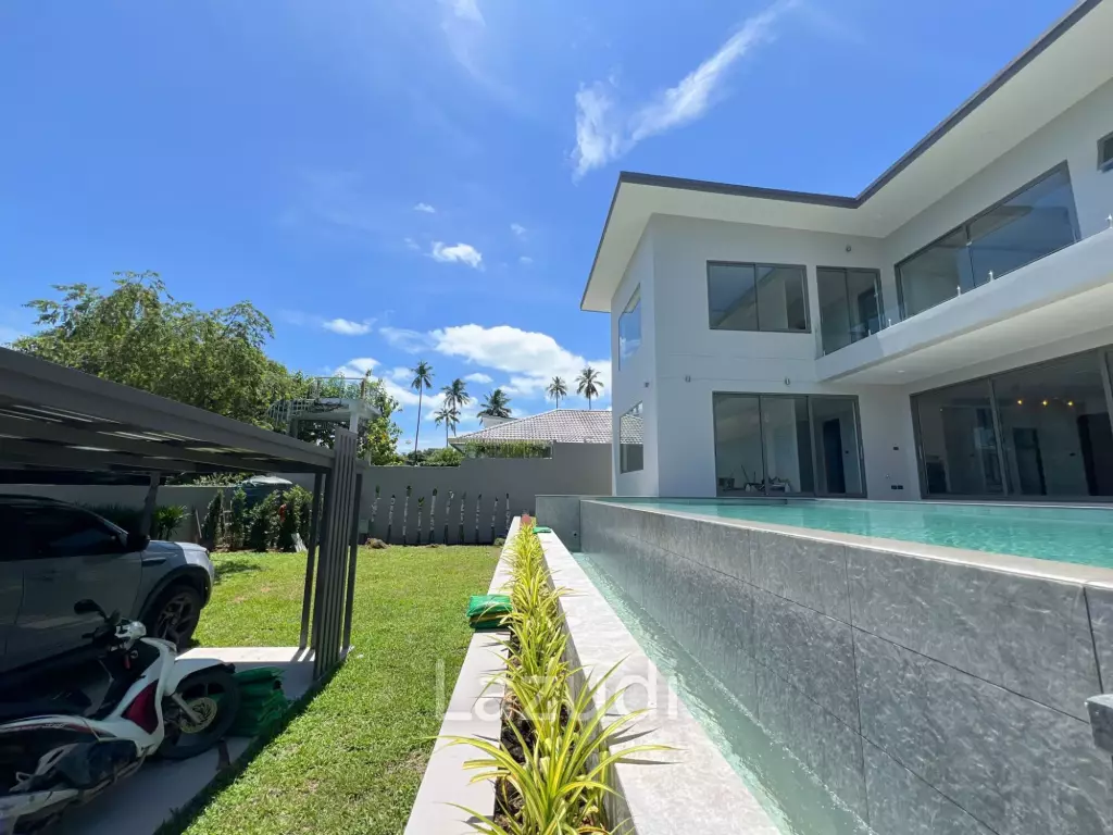Modern Sea View Villa Just 300 Meters from Bang Por Beach
