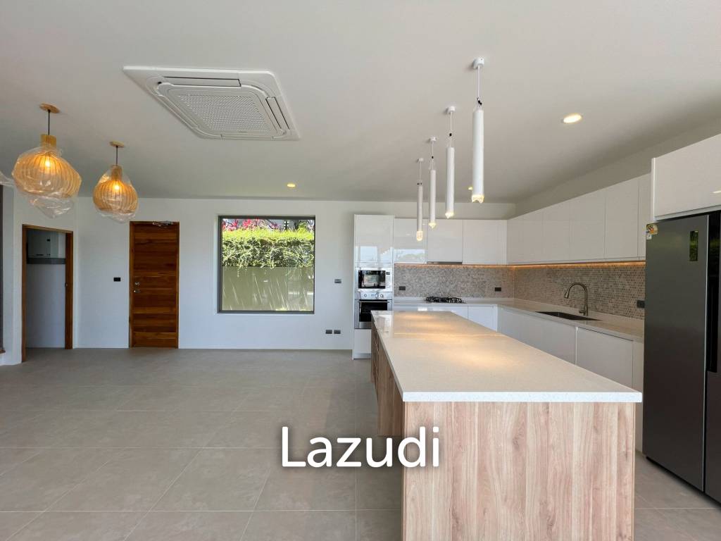 Modern Sea View Villa Just 300 Meters from Bang Por Beach