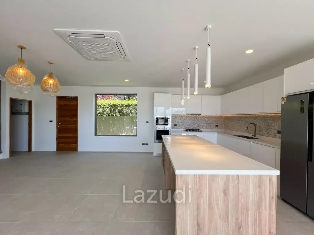 Modern Sea View Villa Just 300 Meters from Bang Por Beach