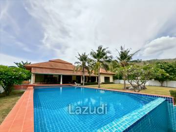 Exclusive 6-Bedroom Villa For Sale in Palm Hills Cha Am