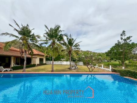 Exclusive 6-Bedroom Villa For Sale in Palm Hills Cha Am