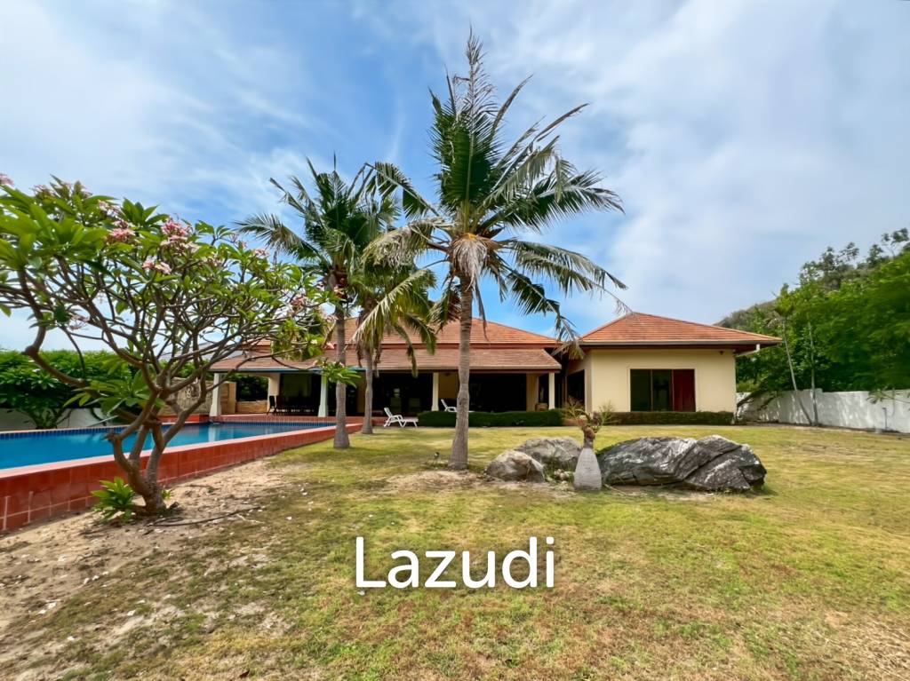 Exclusive 6-Bedroom Villa For Sale in Palm Hills Cha Am