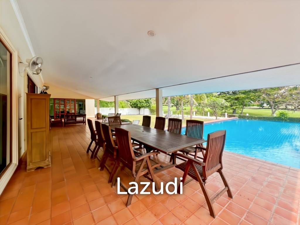 Exclusive 6-Bedroom Villa For Sale in Palm Hills Cha Am