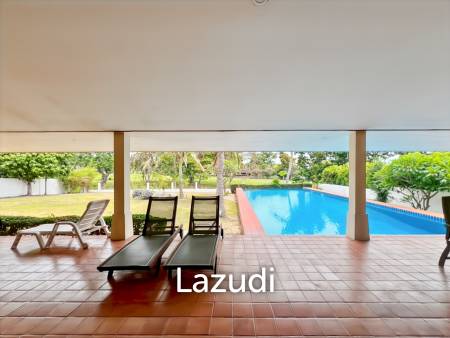 Exclusive 6-Bedroom Villa For Sale in Palm Hills Cha Am