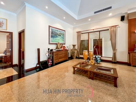 Exclusive 6-Bedroom Villa For Sale in Palm Hills Cha Am