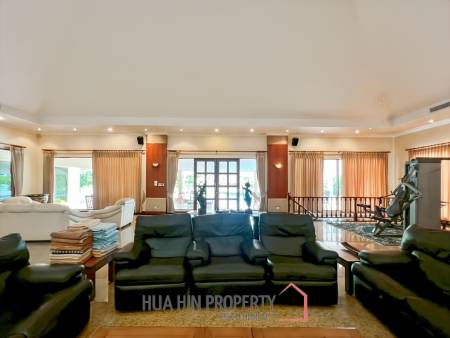 Exclusive 6-Bedroom Villa For Sale in Palm Hills Cha Am