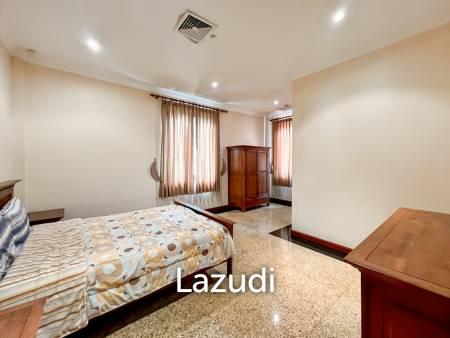 Exclusive 6-Bedroom Villa For Sale in Palm Hills Cha Am