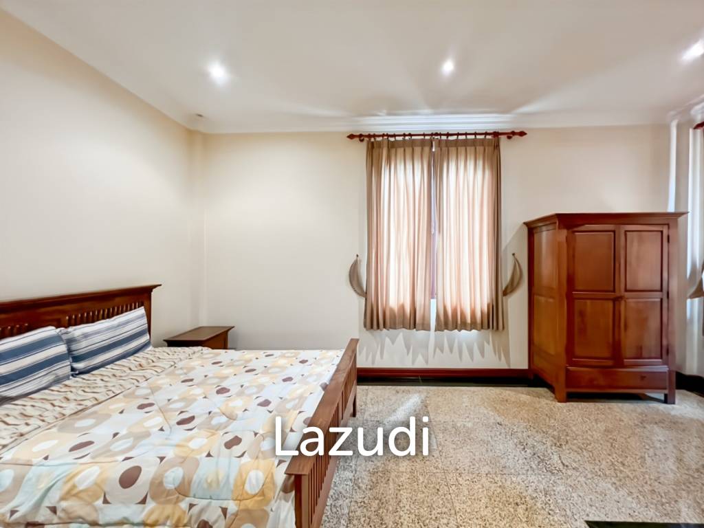 Exclusive 6-Bedroom Villa For Sale in Palm Hills Cha Am