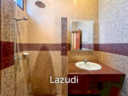Exclusive 6-Bedroom Villa For Sale in Palm Hills Cha Am