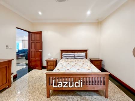 Exclusive 6-Bedroom Villa For Sale in Palm Hills Cha Am