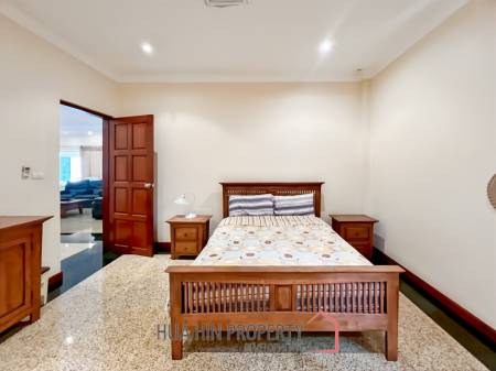 Exclusive 6-Bedroom Villa For Sale in Palm Hills Cha Am