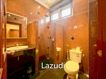 Exclusive 6-Bedroom Villa For Sale in Palm Hills Cha Am