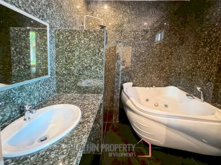 Exclusive 6-Bedroom Villa For Sale in Palm Hills Cha Am