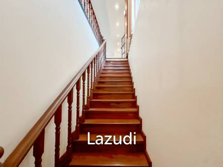 Exclusive 6-Bedroom Villa For Sale in Palm Hills Cha Am