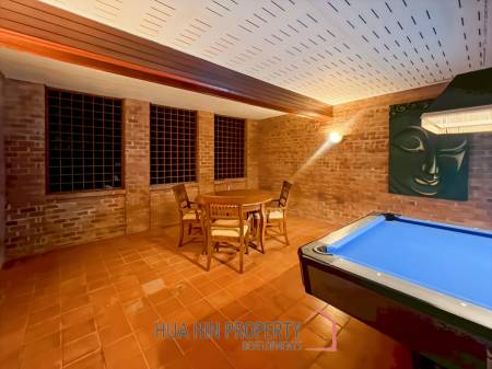 Exclusive 6-Bedroom Villa For Sale in Palm Hills Cha Am